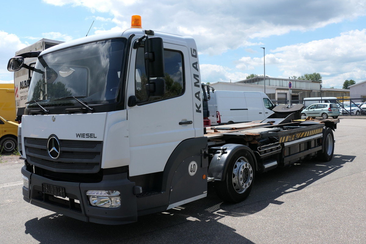 MERCEDES-BENZ Kamag Wiesel WBH 25 Wiesel Umsetzfahrzeug - Autocarro portacontainer/ Caisse interchangeable: foto 2 MERCEDES-BENZ Kamag Wiesel WBH 25 Wiesel Umsetzfahrzeug - Autocarro portacontainer/ Caisse interchangeable: foto 2