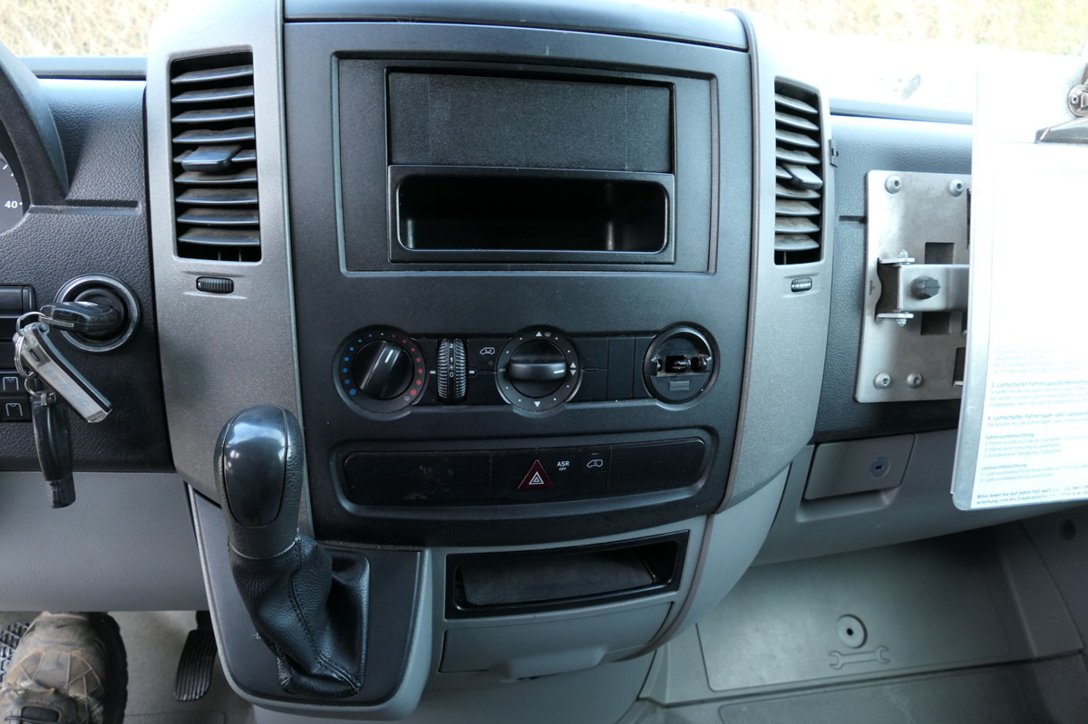 Leasing di MERCEDES-BENZ SPRINTER 310 CDI MAXI EURO-5 KOFFER REGALE KAMER MERCEDES-BENZ SPRINTER 310 CDI MAXI EURO-5 KOFFER REGALE KAMER: foto 11