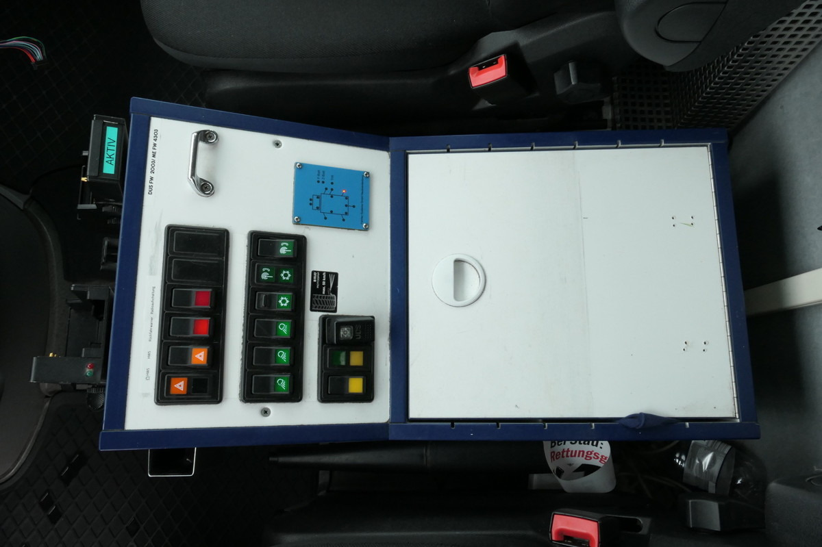 Ambulanza MERCEDES-BENZ Sprinter 519 CDI Klima Krankenwagen: foto 19 Ambulanza MERCEDES-BENZ Sprinter 519 CDI Klima Krankenwagen: foto 19