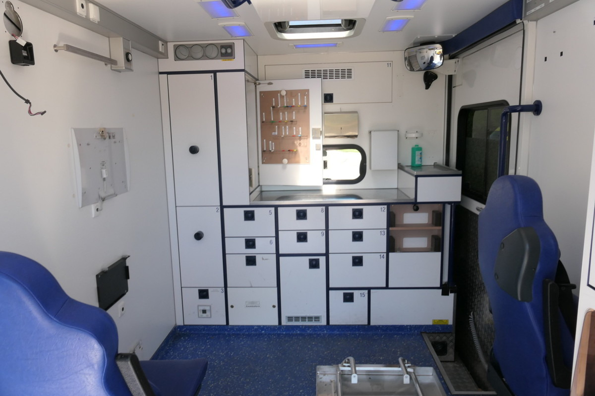Ambulanza MERCEDES-BENZ Sprinter 519 CDI Klima Krankenwagen: foto 7