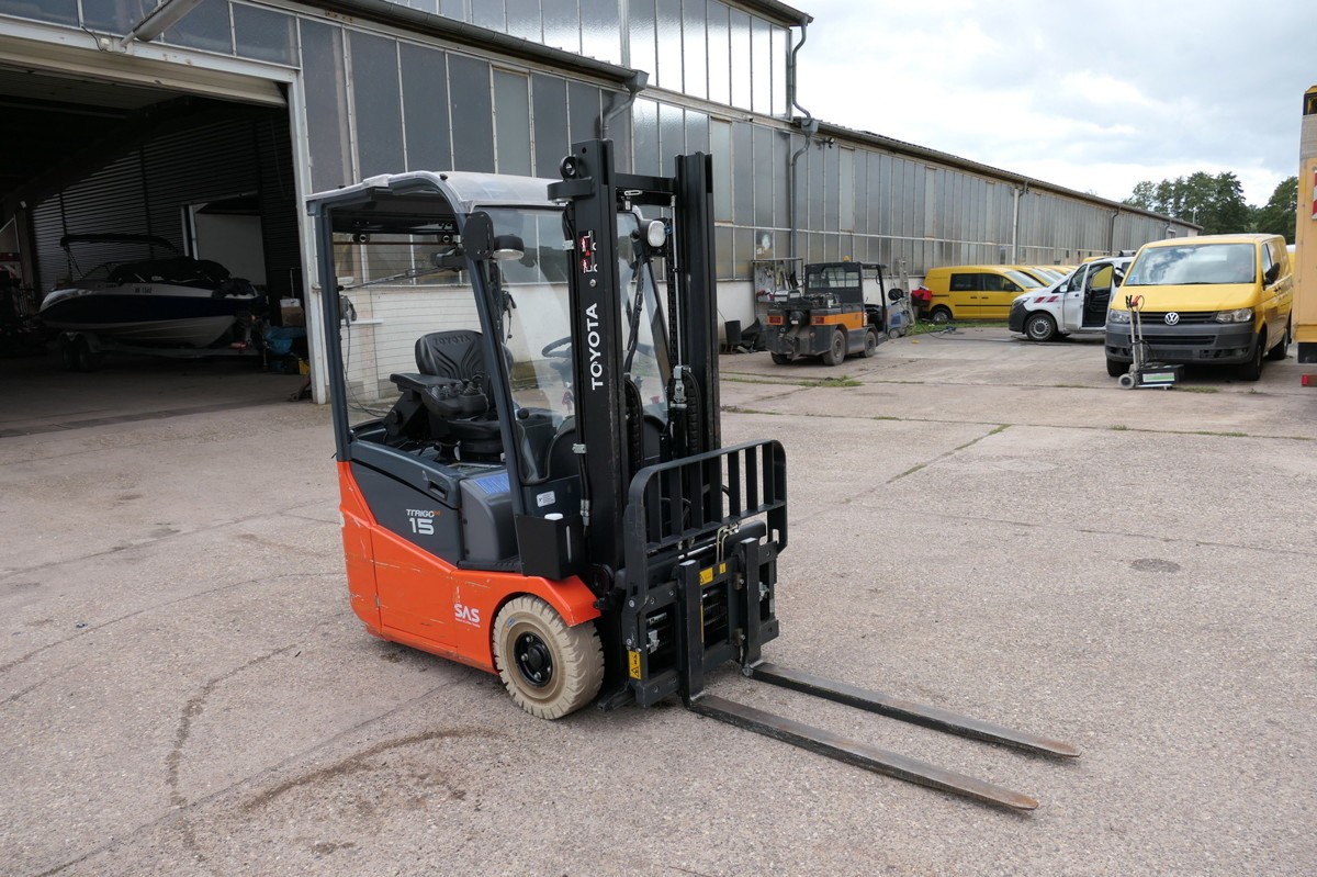 TOYOTA 7 FBEST 15 - Carrello elevatore elettrico: foto 2 TOYOTA 7 FBEST 15 - Carrello elevatore elettrico: foto 2