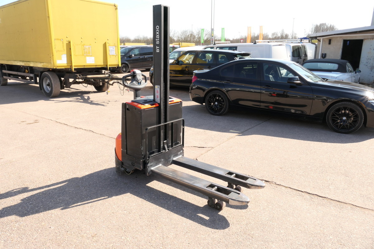 TOYOTA SWE 080L - Transpallet: foto 3 TOYOTA SWE 080L - Transpallet: foto 3