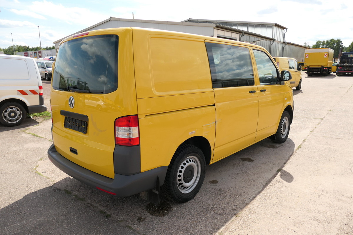 VW T5 Transporter 2.0 TDI 2xSCHIEBETÜR PARKTRONIK E - Furgoncino: foto 4 VW T5 Transporter 2.0 TDI 2xSCHIEBETÜR PARKTRONIK E - Furgoncino: foto 4