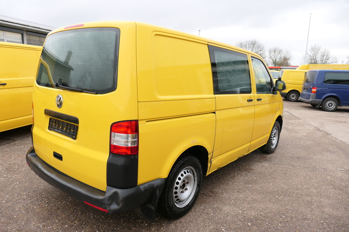 VW T5 Transporter 2.0 TDI EURO-5 CoC 2xSCHIEBETÜR P - Furgoncino: foto 4 VW T5 Transporter 2.0 TDI EURO-5 CoC 2xSCHIEBETÜR P - Furgoncino: foto 4