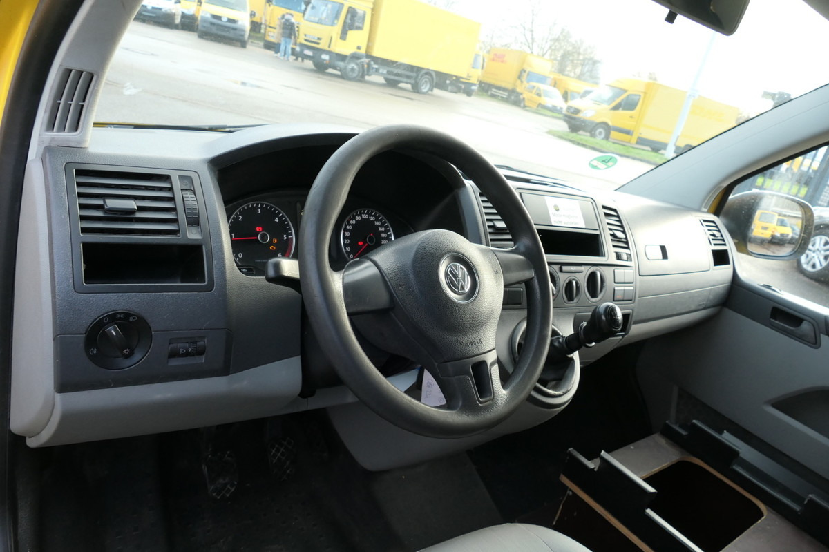 Foto d'interni 2: Furgoncino VW T5 Transporter 2.0 TDI PARKTRONIK EURO-5 2xSCHIE