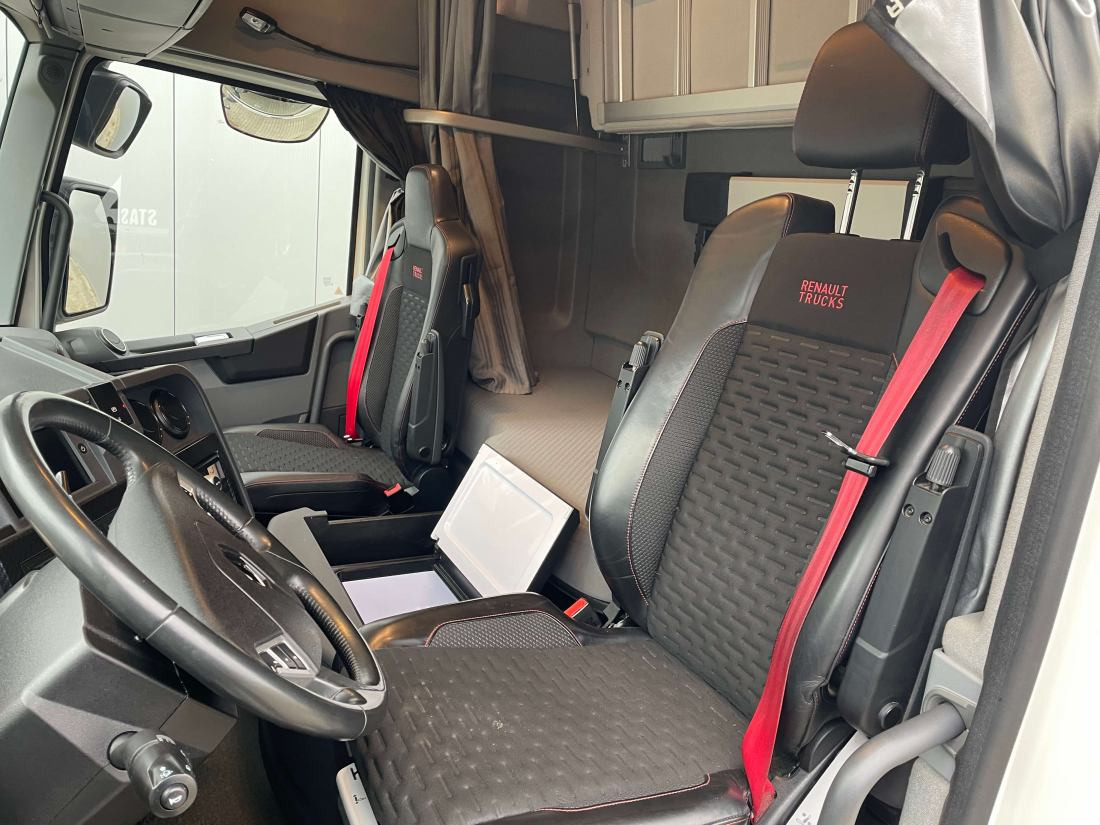 Renault T HIGH 520 4x2 new tacho - Parking Airco - Trattore stradale: foto 3 Renault T HIGH 520 4x2 new tacho - Parking Airco - Trattore stradale: foto 3