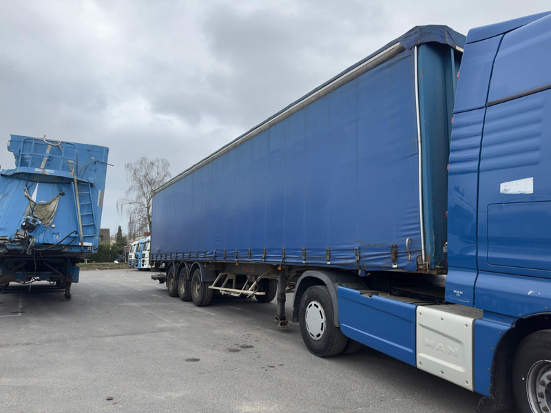 Fruehauf - Semirimorchio centinato: foto 2 Fruehauf - Semirimorchio centinato: foto 2