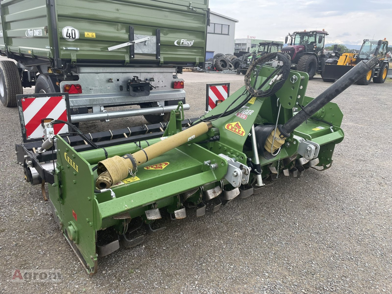 Celli TIger T250 - 305 - Zappatrice: foto 1 Celli TIger T250 - 305 - Zappatrice: foto 1