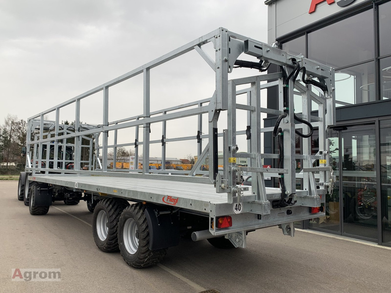 Fliegl DPW 210 BL - Rimorchio piattaforma agricolo: foto 3 Fliegl DPW 210 BL - Rimorchio piattaforma agricolo: foto 3