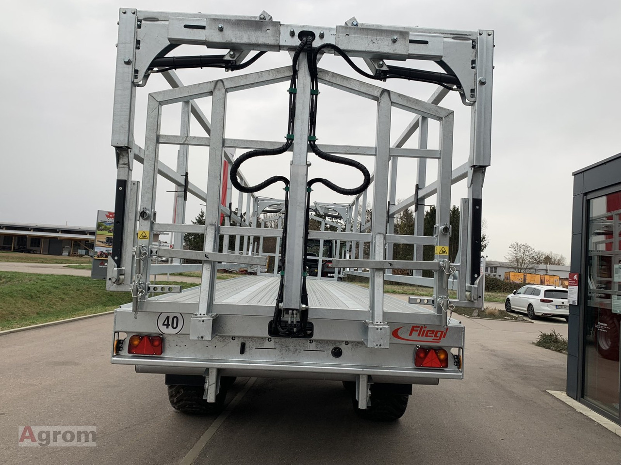 Fliegl DPW 210 BL - Rimorchio piattaforma agricolo: foto 4 Fliegl DPW 210 BL - Rimorchio piattaforma agricolo: foto 4