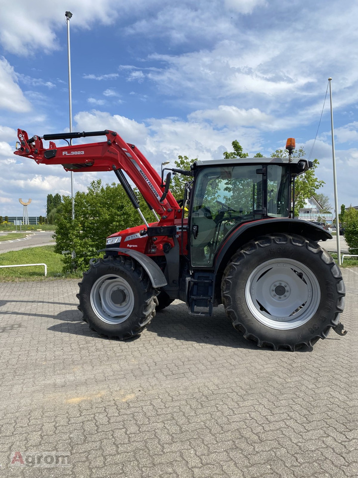 Massey Ferguson 5711 M DYNA-4 - Trattore: foto 3 Massey Ferguson 5711 M DYNA-4 - Trattore: foto 3