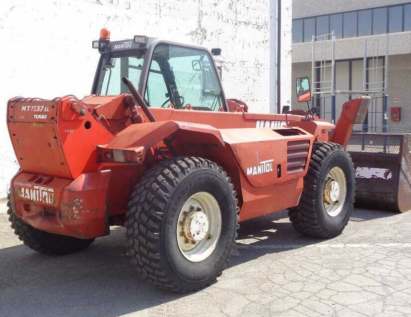 Manitou MT 1337 SLT - Sollevatore telescopico: foto 2 Manitou MT 1337 SLT - Sollevatore telescopico: foto 2