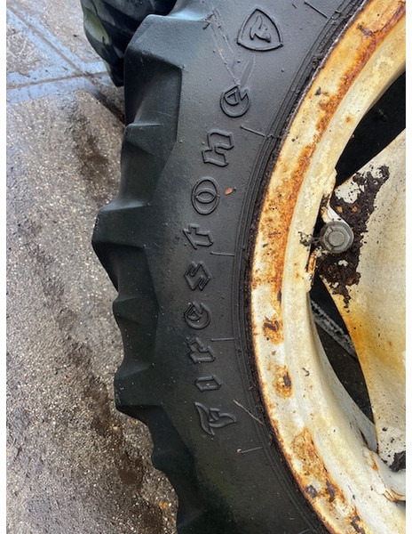 Firestone 11.2 R28 - Cerchione: foto 3 Firestone 11.2 R28 - Cerchione: foto 3