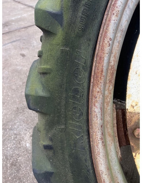 Michelin en kleber 8.3 R44 - Cerchione: foto 3 Michelin en kleber 8.3 R44 - Cerchione: foto 3