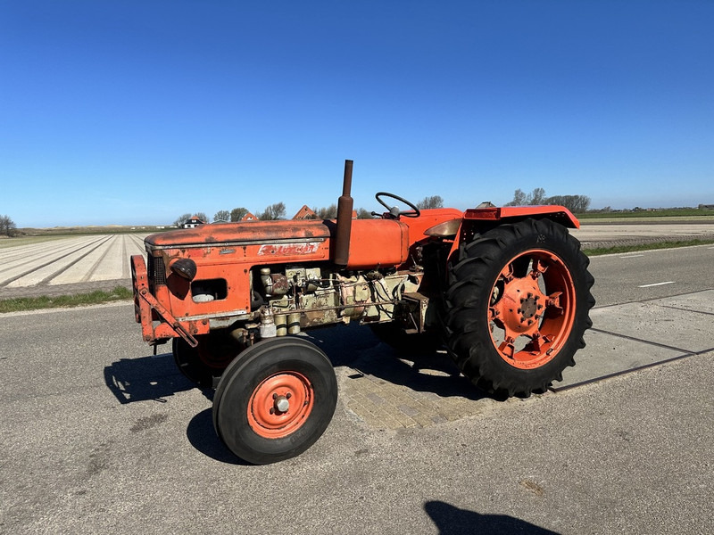 Zetor 4511 - Trattore: foto 1 Zetor 4511 - Trattore: foto 1