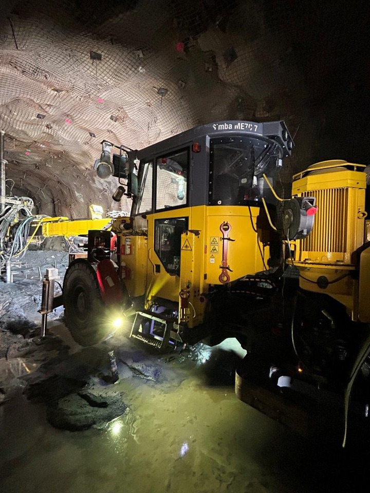 Atlas Copco (Epiroc) Simba ME7C - Perforatrice direzionale: foto 1 Atlas Copco (Epiroc) Simba ME7C - Perforatrice direzionale: foto 1