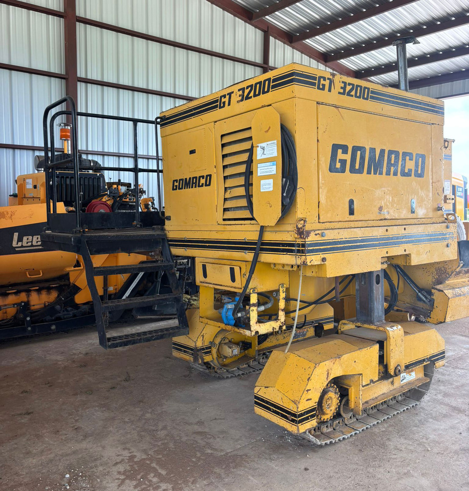 Gomaco GT-3200 - Finitrice: foto 2 Gomaco GT-3200 - Finitrice: foto 2