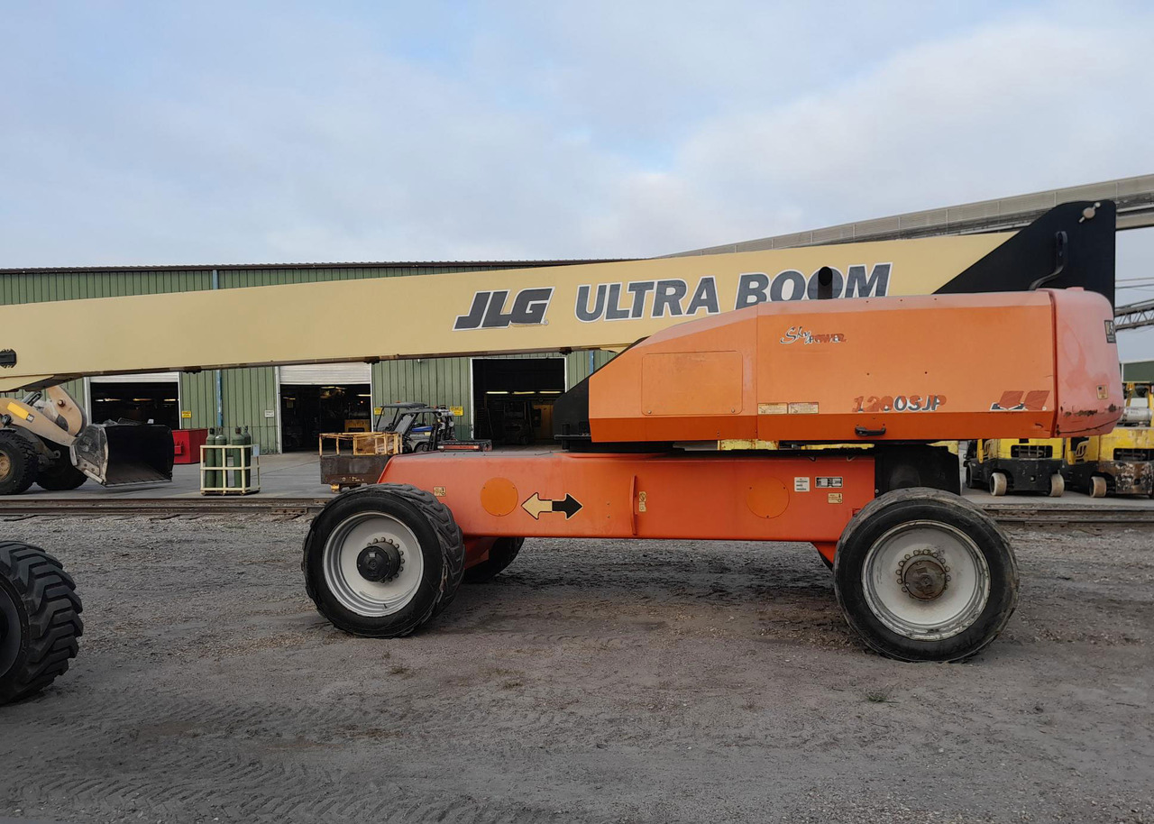 JLG 1200SJP - Pala gommata telescopica: foto 3 JLG 1200SJP - Pala gommata telescopica: foto 3