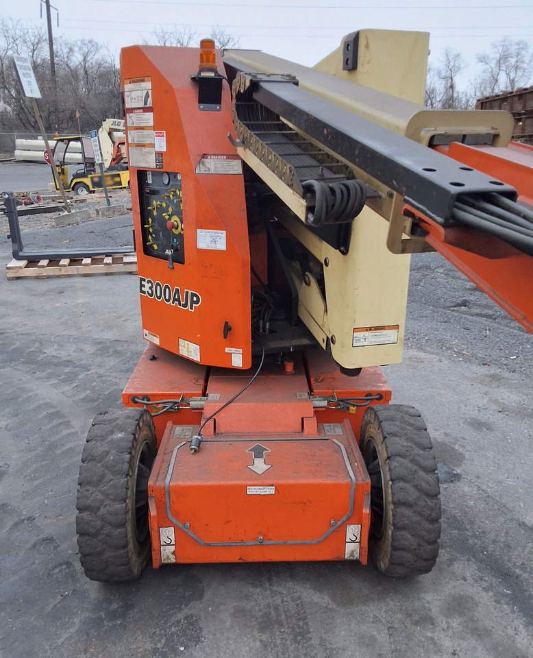 JLG E300AJP - Pala gommata telescopica: foto 4 JLG E300AJP - Pala gommata telescopica: foto 4