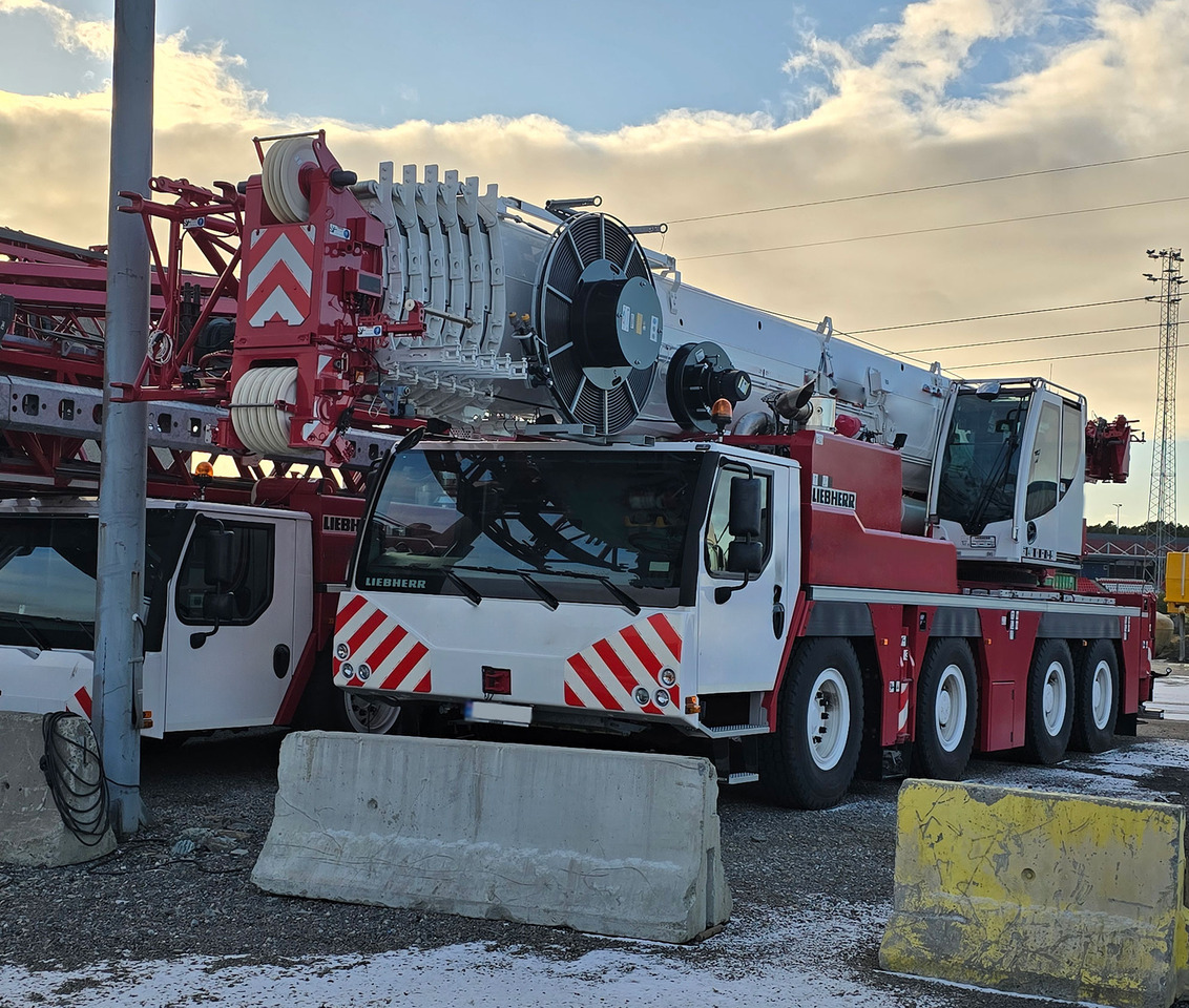 Liebherr LTM 1120-4.1 - Autogru: foto 2 Liebherr LTM 1120-4.1 - Autogru: foto 2