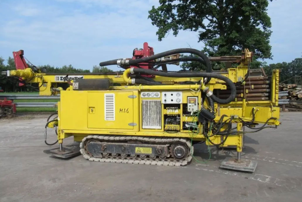 Massenza MI6 - Perforatrice: foto 1 Massenza MI6 - Perforatrice: foto 1