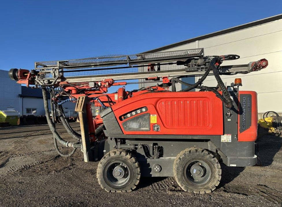 Sandvik Commando DC300Ri - Perforatrice: foto 2 Sandvik Commando DC300Ri - Perforatrice: foto 2