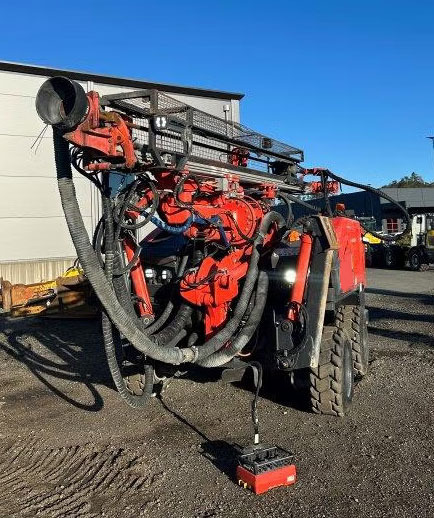 Sandvik Commando DC300Ri - Perforatrice: foto 3 Sandvik Commando DC300Ri - Perforatrice: foto 3