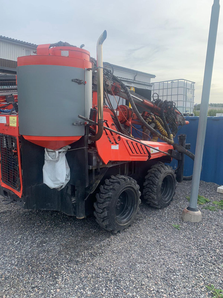 Sandvik DC122R - Perforatrice: foto 1 Sandvik DC122R - Perforatrice: foto 1