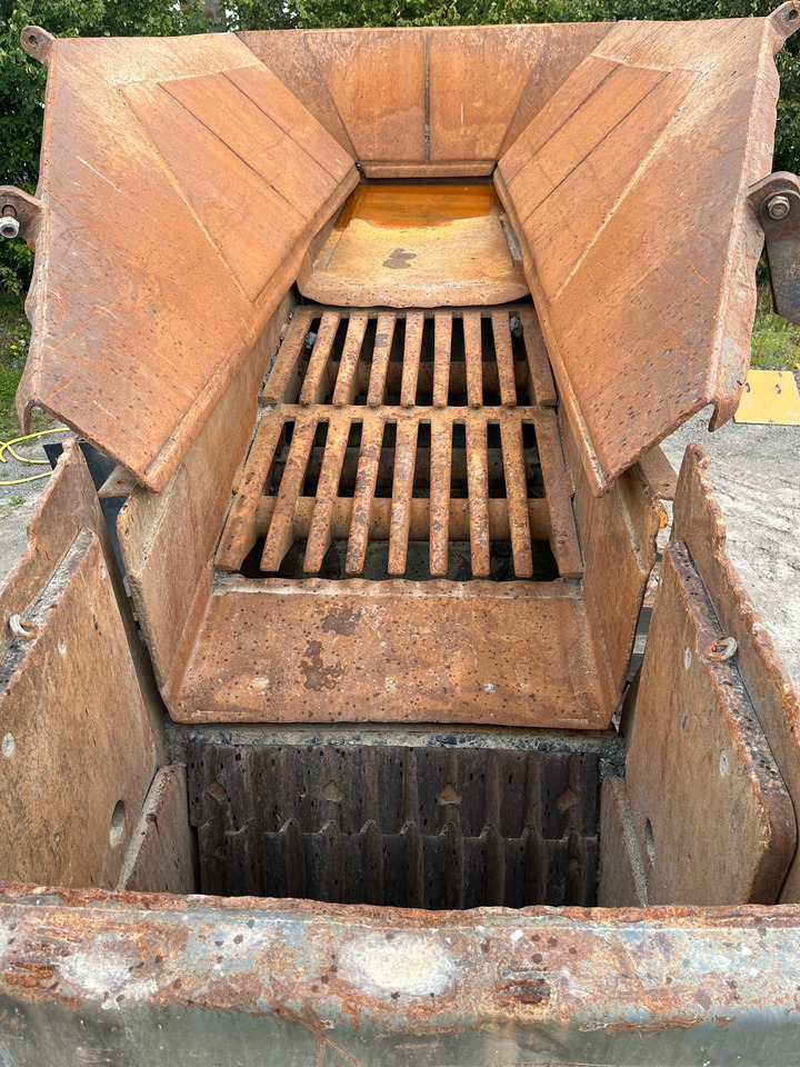 Tesab 800i - Frantoio a mascelle: foto 5 Tesab 800i - Frantoio a mascelle: foto 5