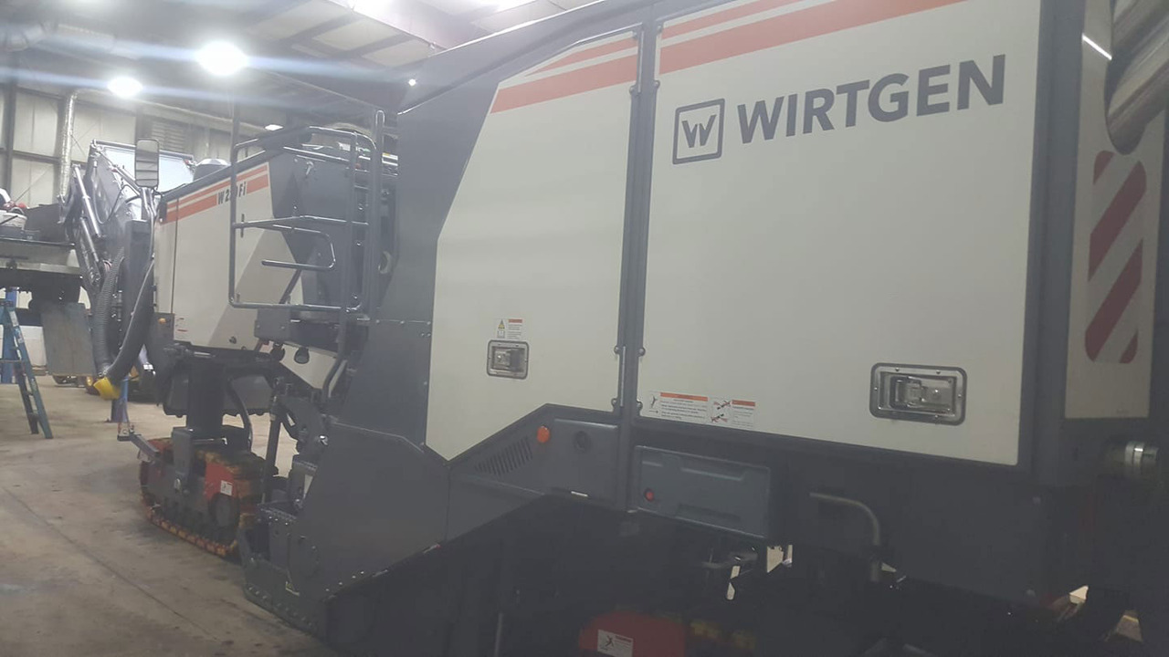 Wirtgen W 220 Fi - Fresa a freddo: foto 2 Wirtgen W 220 Fi - Fresa a freddo: foto 2