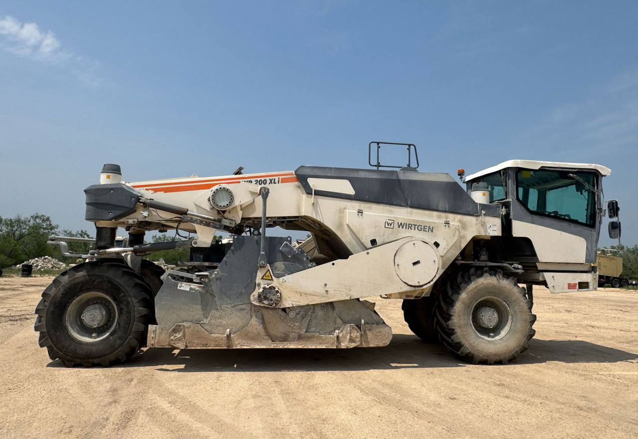 Wirtgen WR 200 XLI - Stabilizzatrice da terreno: foto 1 Wirtgen WR 200 XLI - Stabilizzatrice da terreno: foto 1