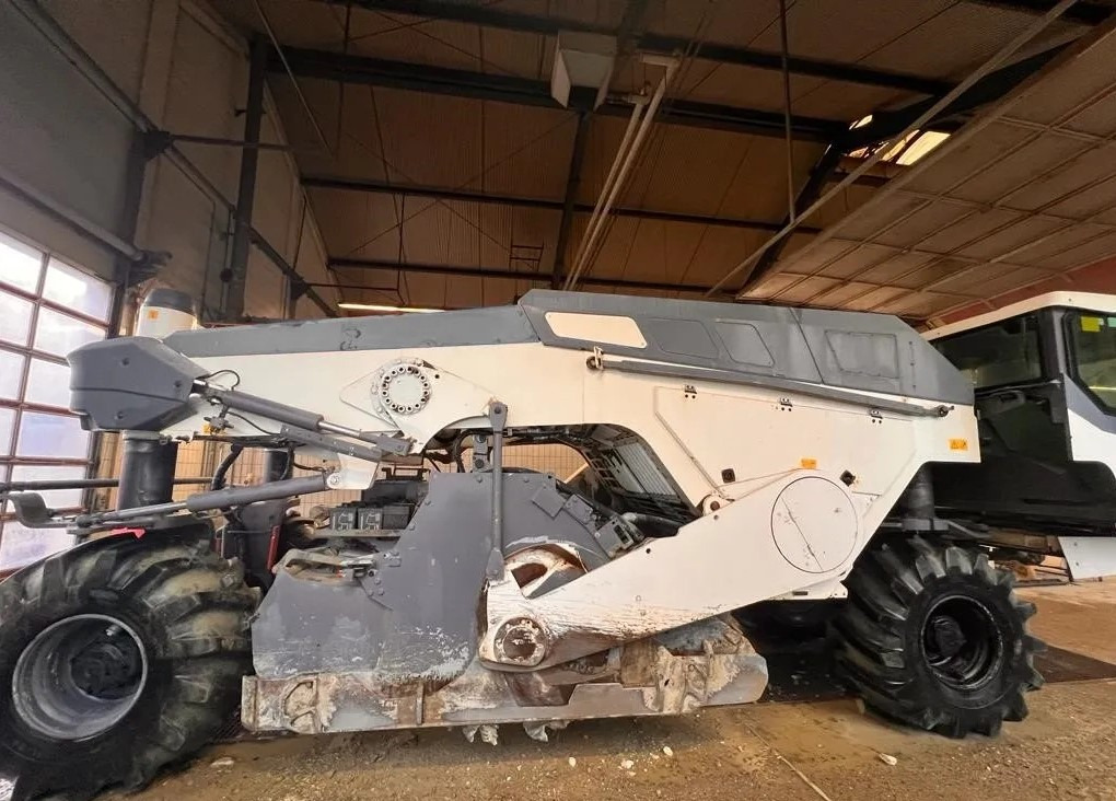 Wirtgen WR 240 I - Stabilizzatrice da terreno: foto 3 Wirtgen WR 240 I - Stabilizzatrice da terreno: foto 3