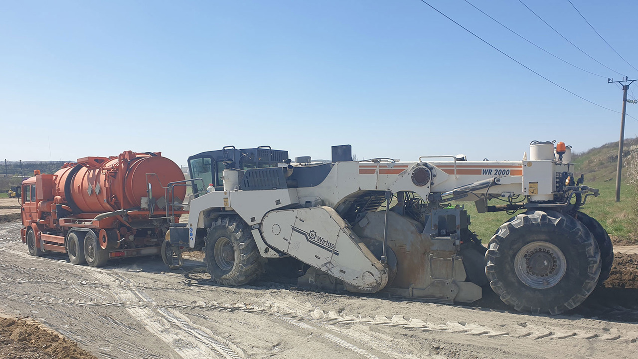 Wirtgen wr 2000 - Stabilizzatrice da terreno: foto 1 Wirtgen wr 2000 - Stabilizzatrice da terreno: foto 1