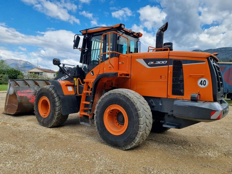 DOOSAN DL300 DL300 - Pala gommata: foto 4 DOOSAN DL300 DL300 - Pala gommata: foto 4