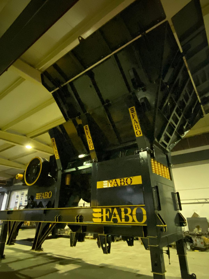 Frantoio a mascelle nuovo FABO mobile jaw crusher: foto 7