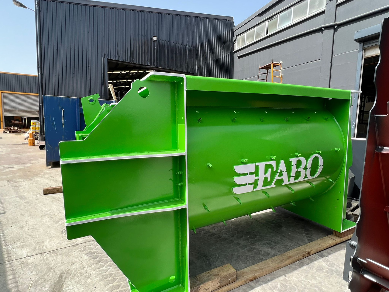 FABO twin shaft mixer - Betoniera: foto 1 FABO twin shaft mixer - Betoniera: foto 1
