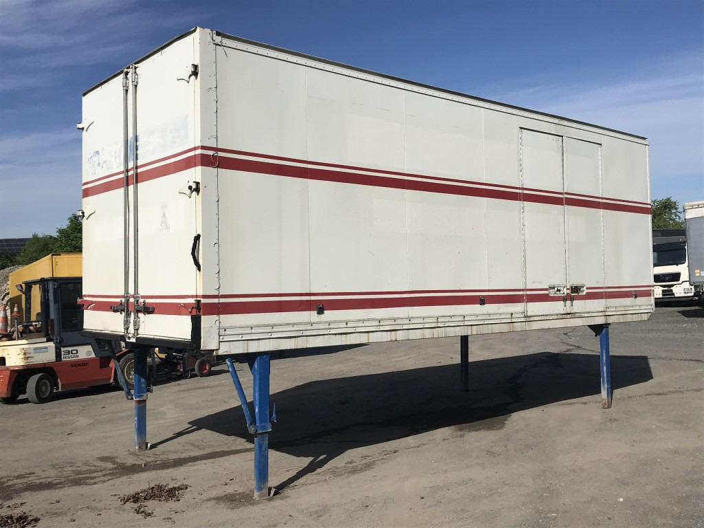 ACKERMANN-FRUEHAUF AWL - KOFFER AWL-Koffer mit Seitentür 7 m - Cassa - furgone: foto 1 ACKERMANN-FRUEHAUF AWL - KOFFER AWL-Koffer mit Seitentür 7 m - Cassa - furgone: foto 1