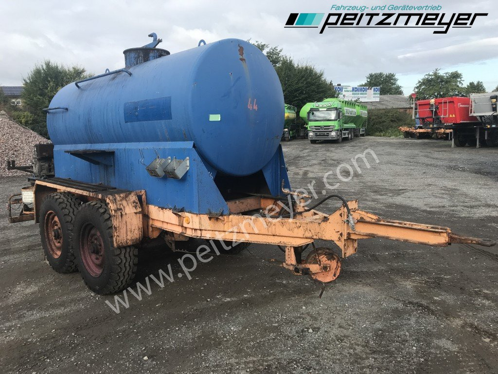 BATHE TANDEMANHÄNGER Bitum / Teerkocher 3,5 m³ Hatz Diesel-Motor 1 B 40 - Spruzzatrice di emulsione bituminosa: foto 3 BATHE TANDEMANHÄNGER Bitum / Teerkocher 3,5 m³ Hatz Diesel-Motor 1 B 40 - Spruzzatrice di emulsione bituminosa: foto 3