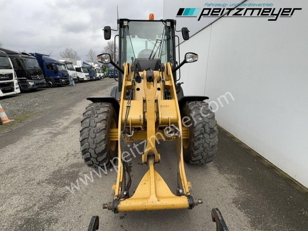 CAT Radlader 908 M Palettengabel +4in1 Schaufel 20 km/h - Pala gommata: foto 5 CAT Radlader 908 M Palettengabel +4in1 Schaufel 20 km/h - Pala gommata: foto 5
