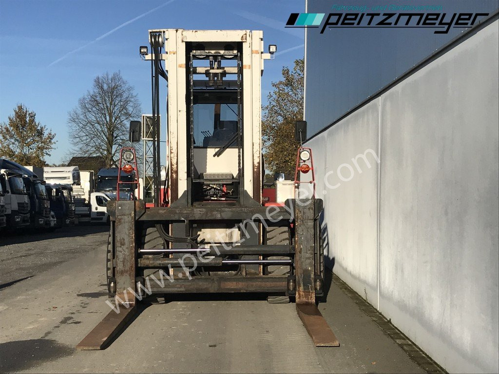 Svetruck Gabelstapler 25120-45 drehbarer Fahrersitz - Carrello elevatore diesel: foto 5 Svetruck Gabelstapler 25120-45 drehbarer Fahrersitz - Carrello elevatore diesel: foto 5