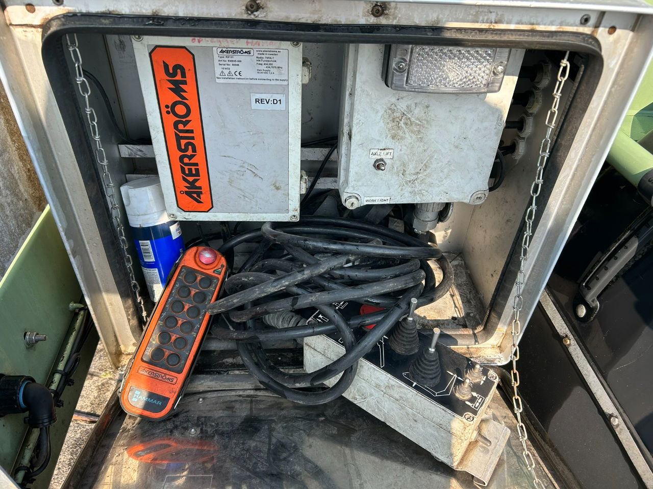 Hammar 195 HC / 20 ft, 2 x 20 ft 40 ft HC, power pack Diesel, Wireless controller 2 x, telescopic chassis - Semirimorchio portacontainer/ Caisse interchangeable: foto 5 Hammar 195 HC / 20 ft, 2 x 20 ft 40 ft HC, power pack Diesel, Wireless controller 2 x, telescopic chassis - Semirimorchio portacontainer/ Caisse interchangeable: foto 5