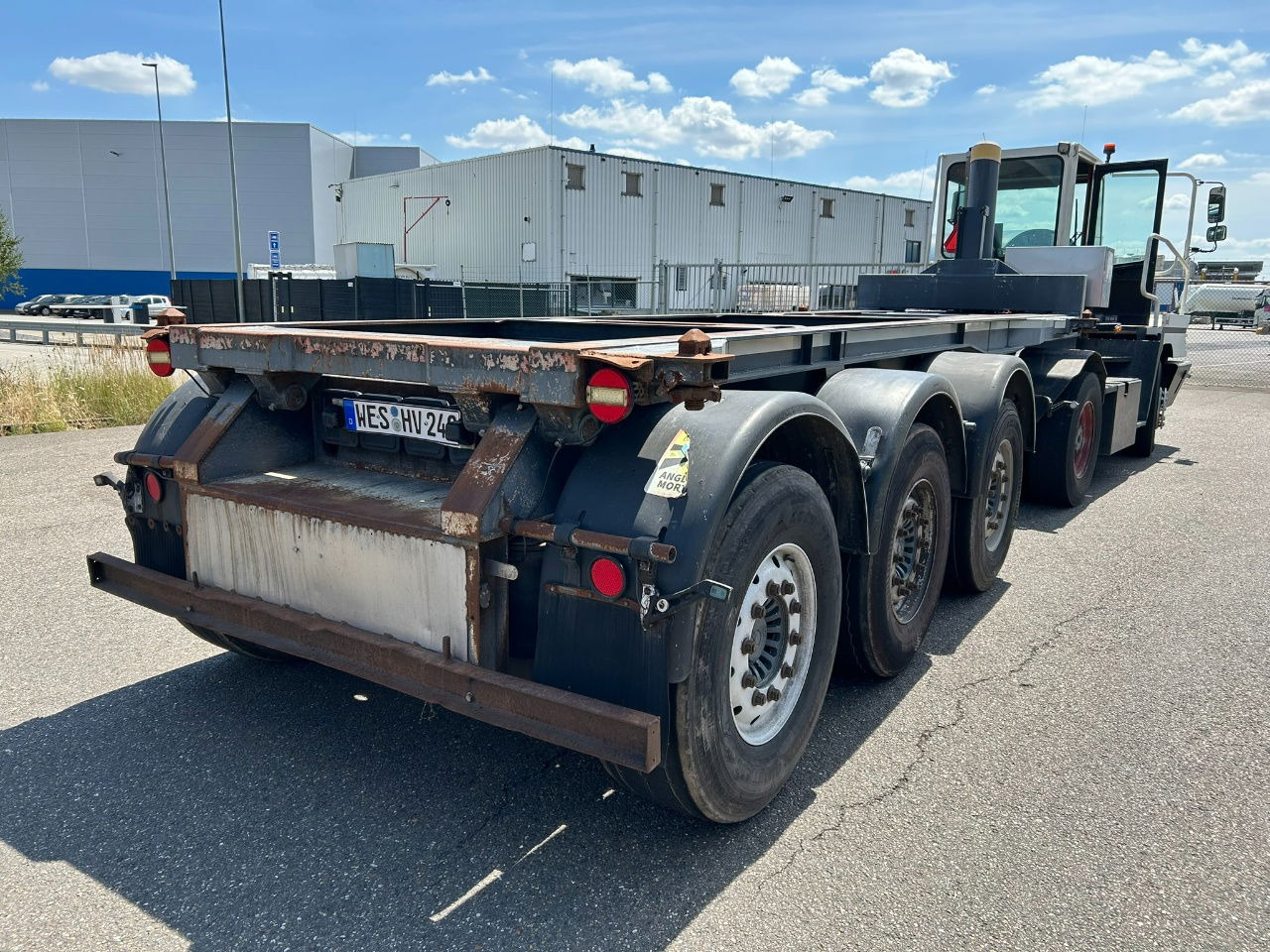 Mafa 20 ft tipping chassis / disc brakes / lifting axle / alcoa wheels / - Semirimorchio portacontainer/ Caisse interchangeable: foto 3 Mafa 20 ft tipping chassis / disc brakes / lifting axle / alcoa wheels / - Semirimorchio portacontainer/ Caisse interchangeable: foto 3