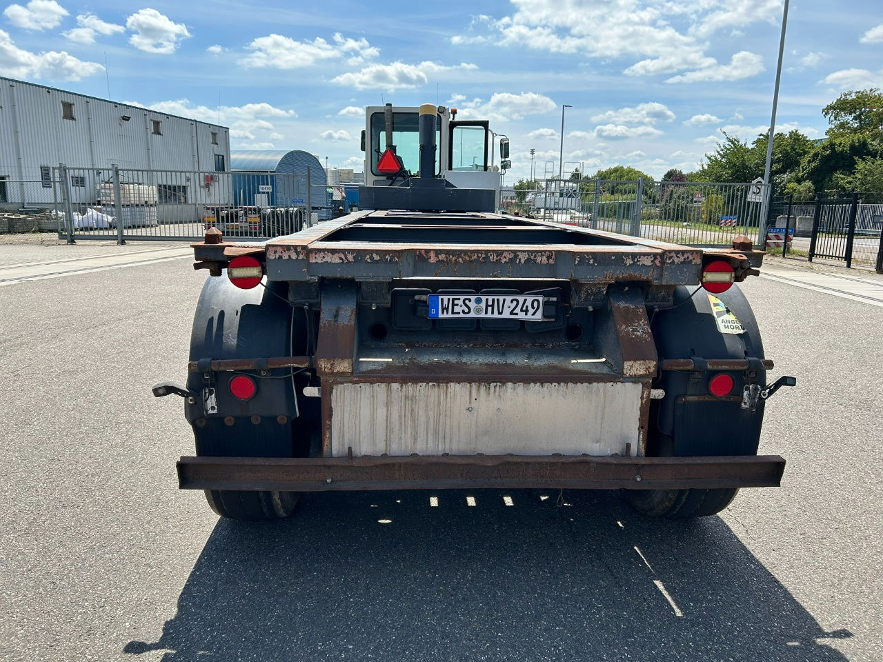 Mafa 20 ft tipping chassis / disc brakes / lifting axle / alcoa wheels / - Semirimorchio portacontainer/ Caisse interchangeable: foto 4 Mafa 20 ft tipping chassis / disc brakes / lifting axle / alcoa wheels / - Semirimorchio portacontainer/ Caisse interchangeable: foto 4