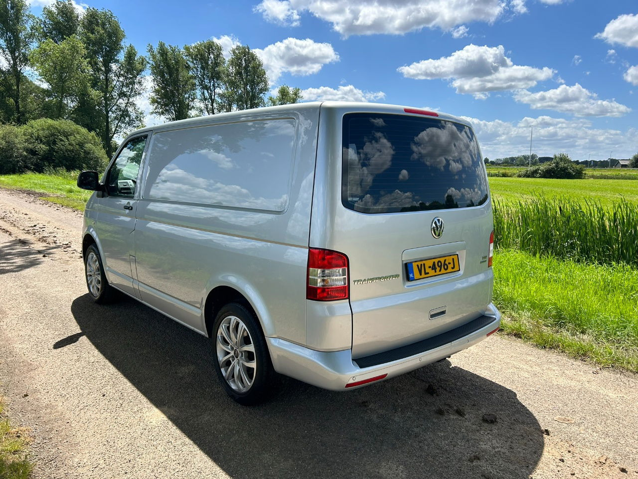 Volkswagen Transporter 2.0 TDI Bleumotion Technology L1 H1 114 PK apk 14-12-2024 Airco NL - Furgoncino: foto 5 Volkswagen Transporter 2.0 TDI Bleumotion Technology L1 H1 114 PK apk 14-12-2024 Airco NL - Furgoncino: foto 5
