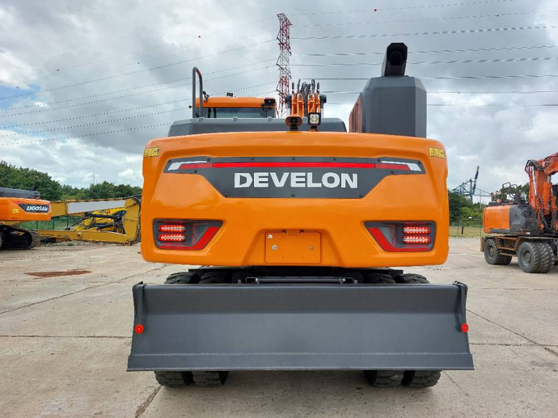 Develon DX 140 W-7 - Escavatore gommato: foto 5 Develon DX 140 W-7 - Escavatore gommato: foto 5