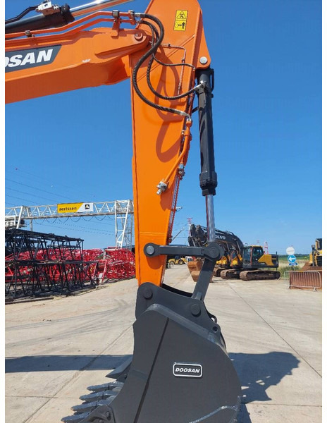 Escavatore cingolato nuovo Doosan DX360LC-7M: foto 7