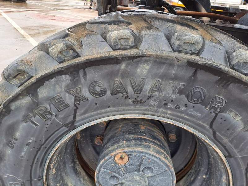 Escavatore gommato Hitachi ZX140WTB-6: foto 13