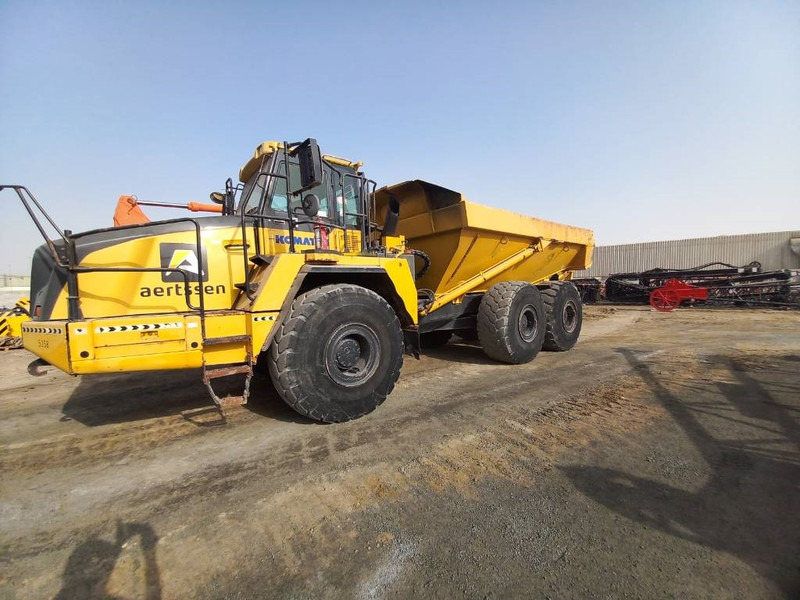 Komatsu HM400-3R (4 pcs available in Abu Dhabi) - Dumper articolato: foto 3 Komatsu HM400-3R (4 pcs available in Abu Dhabi) - Dumper articolato: foto 3