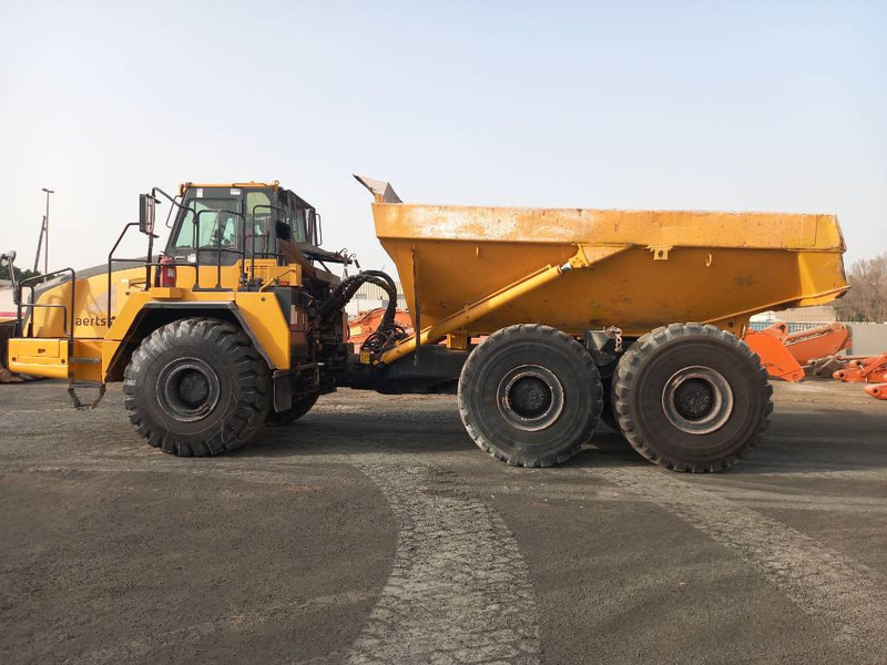 Komatsu HM400-3R (4pcs available in Abu Dhabi) - Dumper articolato: foto 1 Komatsu HM400-3R (4pcs available in Abu Dhabi) - Dumper articolato: foto 1