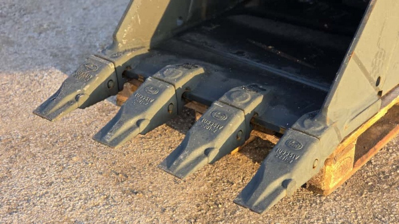 CASE CX210 - Benna per escavatore per Escavatore cingolato: foto 3 CASE CX210 - Benna per escavatore per Escavatore cingolato: foto 3